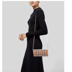 BURBERRY Henley Vintage Check Wallet on Chain